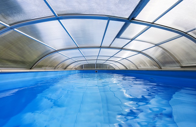 Choosing The Right Pool Enclosure 