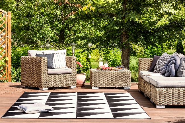 How to Clean Your Outdoor Rugs