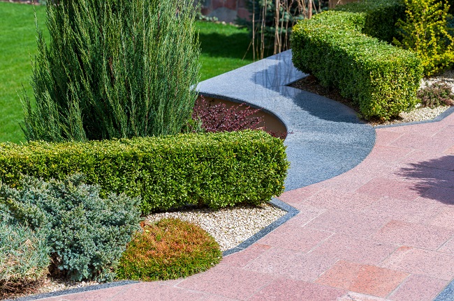 3 Great Reasons To Incorporate Shrubs Into Your Landscape Design