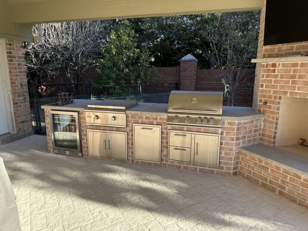 Outdoor Kitchen by Texas Outdoor Oasis