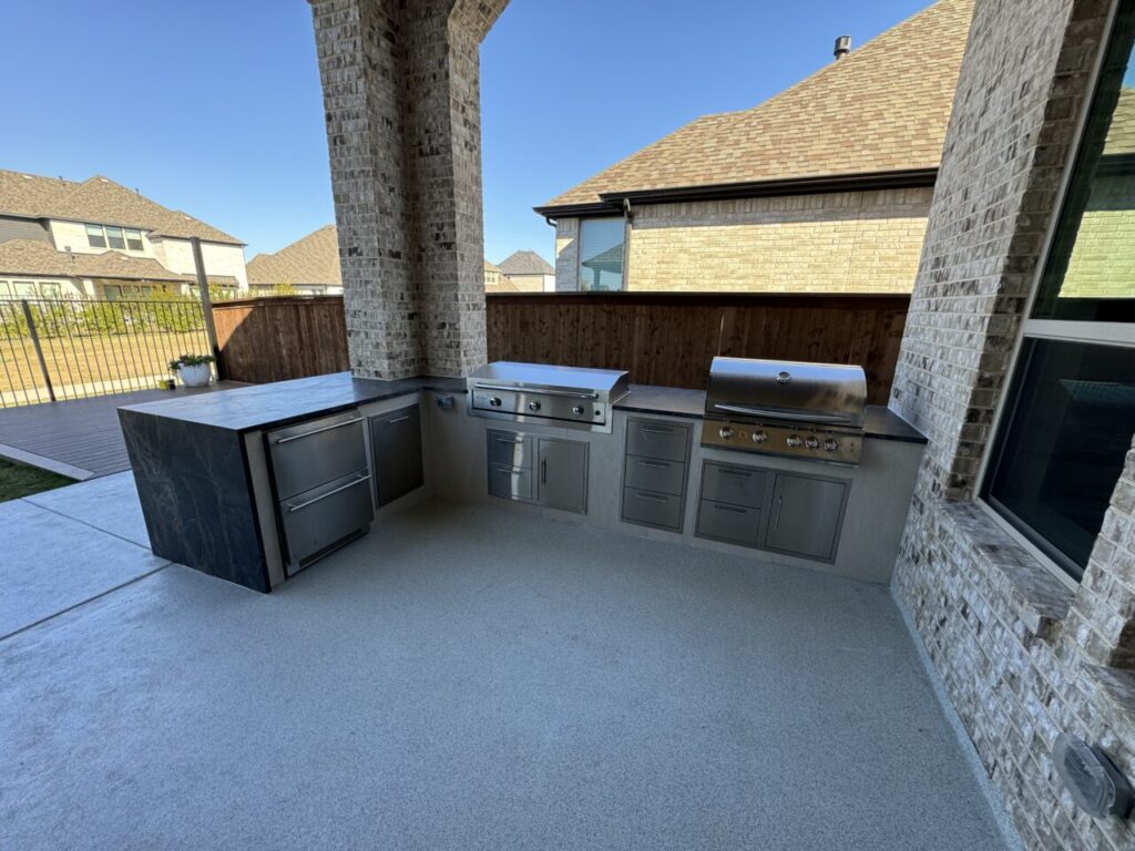 Outdoor Kitchen by Texas Outdoor Oasis