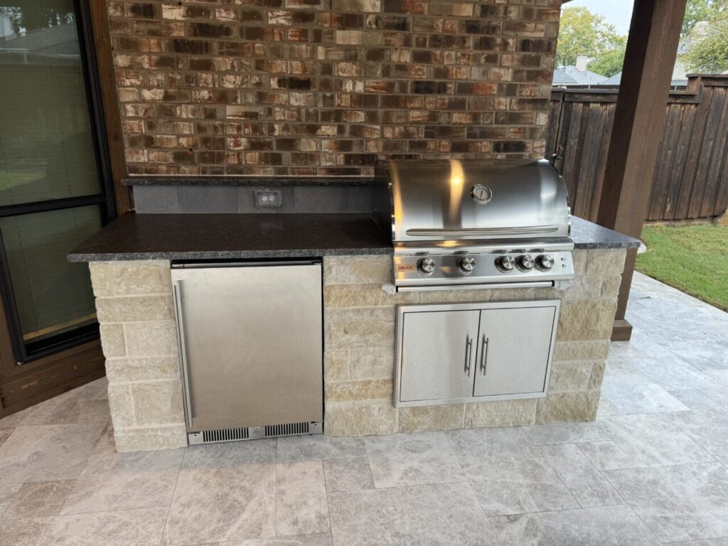 Outdoor Kitchen by Texas Outdoor Oasis