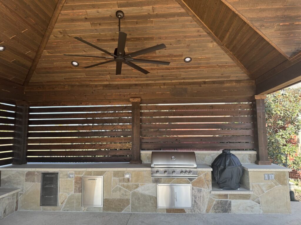 Outdoor Kitchen by Texas Outdoor Oasis